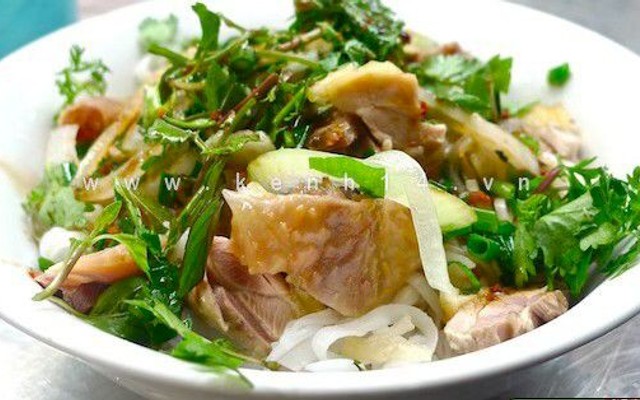 Phở Gà Trộn Phương Béo Mã Mây