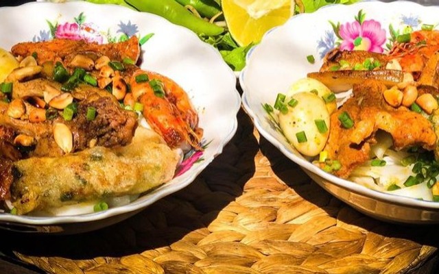 Bếp Cúc - Mì Quảng - Điện Biên Phủ