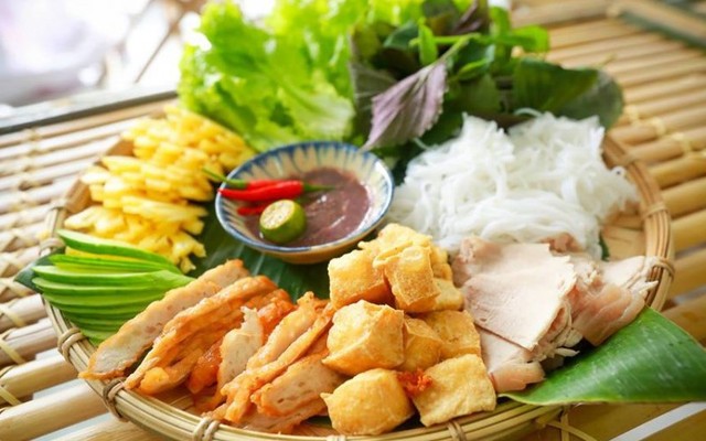 BÚN ĐẬU MẮM TÔM - BA ANH EM