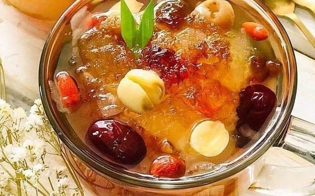 Bếp Nhà Bom - Chè Dưỡng Nhan