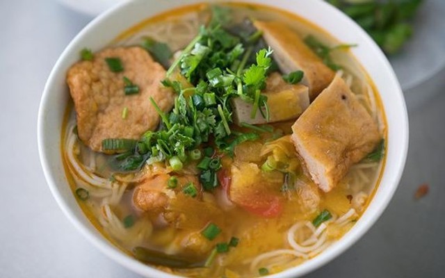 Bún Chả Cá Trang - Nguyễn Chí Thanh