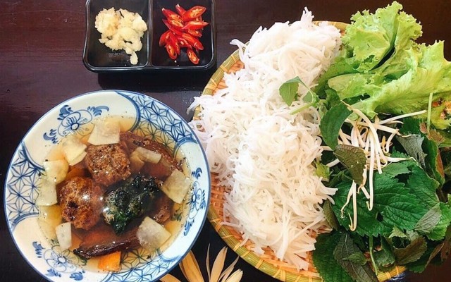 Bún Chả & Bún Đậu Phố Cổ