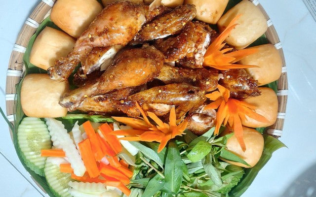 Gà Quay Bánh Bao Như Thảo - Lý Văn Sâm