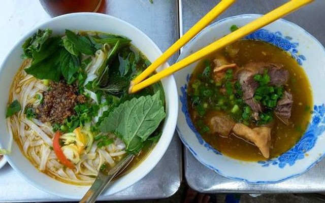 Quán Ăn Hủ Tiếu Dê A Thiện - Nguyễn Ái Quốc