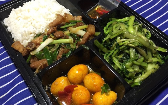 Cơm Bình Dân - Quang Hùng