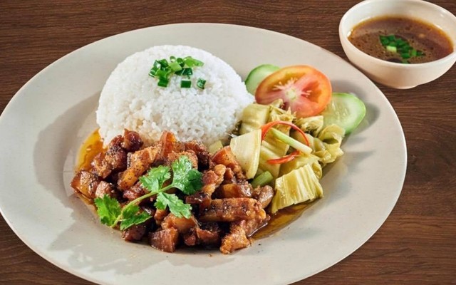 Cơm Sườn Lão Trư - Nguyễn Văn Cừ