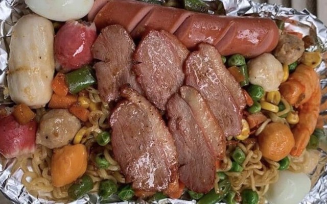 Shin - Mì Trộn Indomie, Gà Rán Nguyên Con & Cơm Gà - Triều Khúc