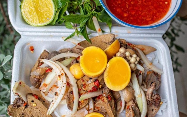 Ngói 74 - Tiệm Bánh Ướt Lòng Gà