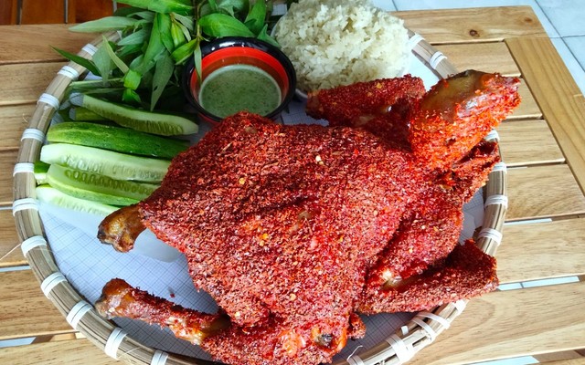 Gà Nướng A Béo - 30 Tháng 4