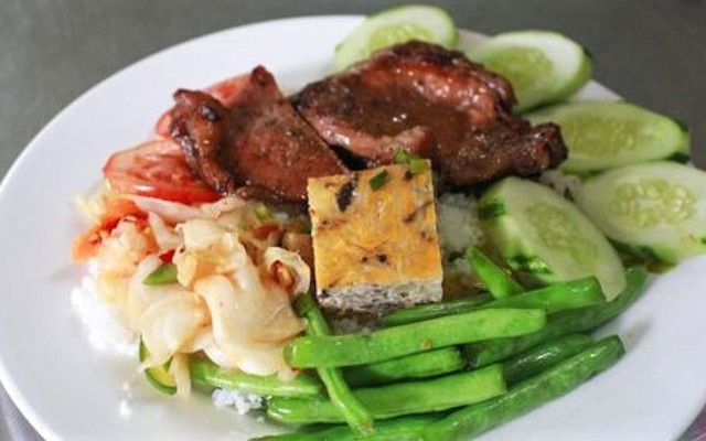 Cơm Tấm - Mama Dung