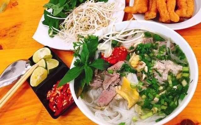 Phở 10 Lý Quốc Sư - Monbay