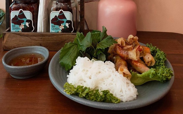 Quán Cô Xổm - Coffee Sữa Trân Châu & Pizza Bò Phô Mai - Lê Văn Lương