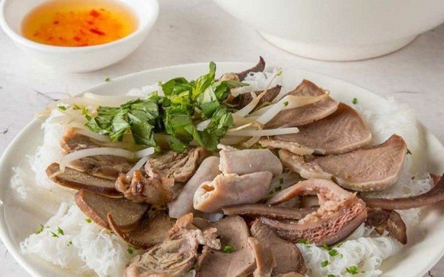 Bánh Hỏi Cháo Lòng, Heo Quay, Bánh Mì, Bò Kho - 5 Thương