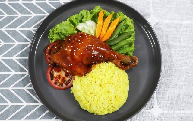 Bon Kitchen - Cơm Gà & Cơm Thố - Nguyễn Chí Thanh