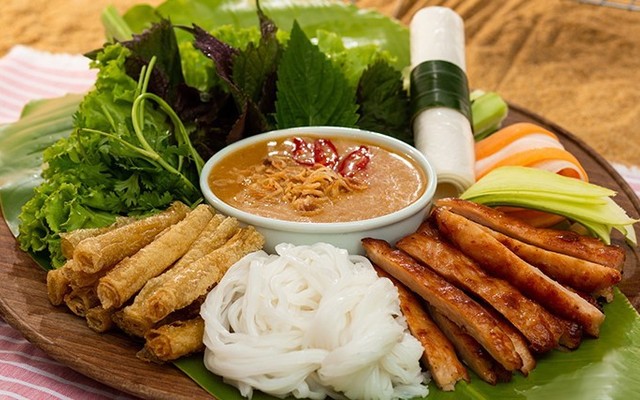 Nem Nướng Nha Trang Luji - Yên Lãng