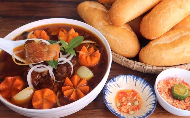 Bò Kho Phố - Lê Văn Sỹ