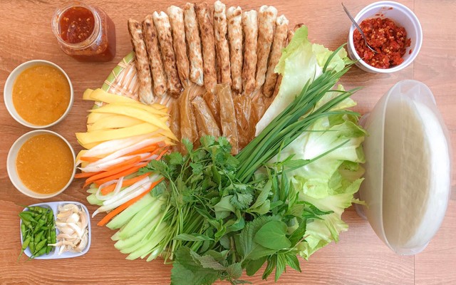 Nem & Gà - Trần Nhật Duật