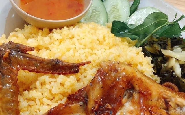 Cơm Gà Huỳnh Châu