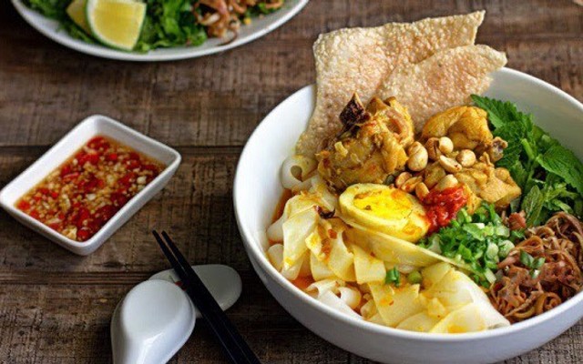 Thiện Ân - Cơm Gà Tam Kỳ - Phú Hòa