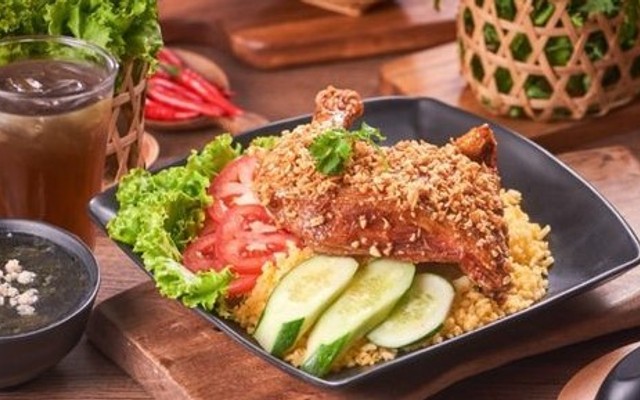 Cơm Gà Dì 7 (Hồng Nhiên) - Trung Mỹ Tây 13