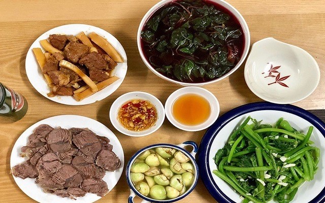 Nguyễn Tính - Cơm Bình Dân & Văn Phòng