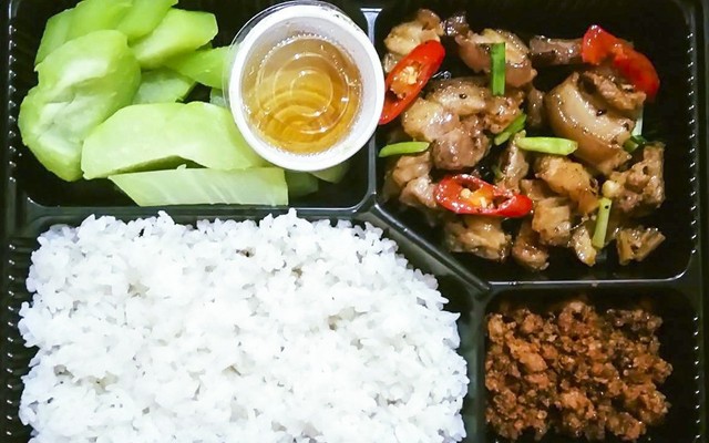 Quán Nhậu Ông Vinh - Cơm & Lẩu - Đại Cồ Việt