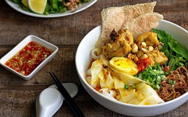 Cô Chín - Bún & Mì Quảng - Phan Đăng Lưu