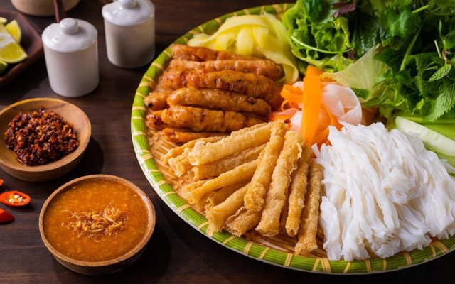 Nem Nướng Nha Trang Quý Luyện - Hồ Tùng Mậu