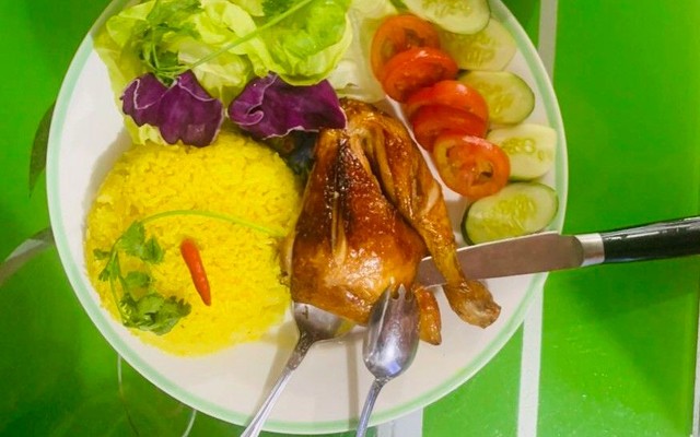 Cơm Gà Xối Mỡ Nhà