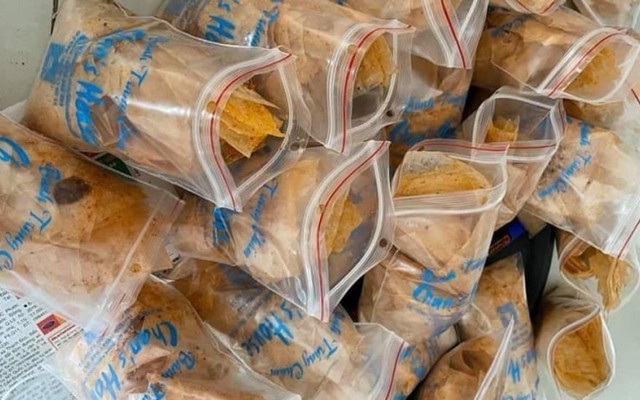 Chan's House - Bánh Tráng Chấm - Bến Bình Đông - Shop online