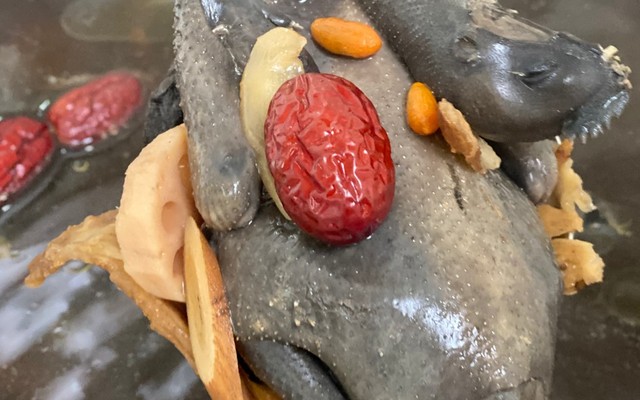 Gà Ác Tiềm - Hương Thuỳ Vân - Shop Online