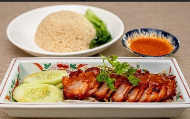 Cơm Gà Hải Nam Việt & Sing - Trần Thị Điệu