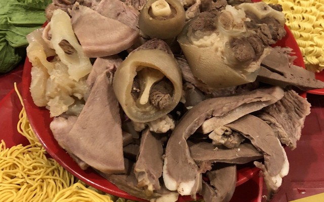 Lẩu Bò 139 - Lê Trọng Tấn