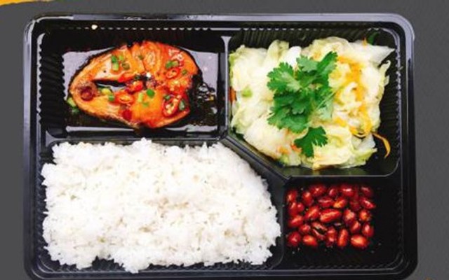 Bếp Na - Bánh Canh Nha Trang, Bún Bò Huế & Bún Cá Ngừ - Lê Quý Đôn