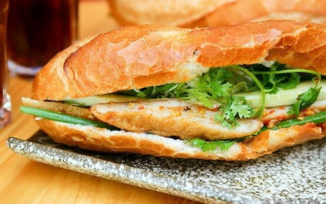 Chiworo - Bánh Mì Pháp - Hồ Tùng Mậu