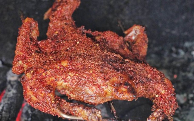 Gà Nướng Muối Ớt - 175 Nguyễn Thượng Hiền