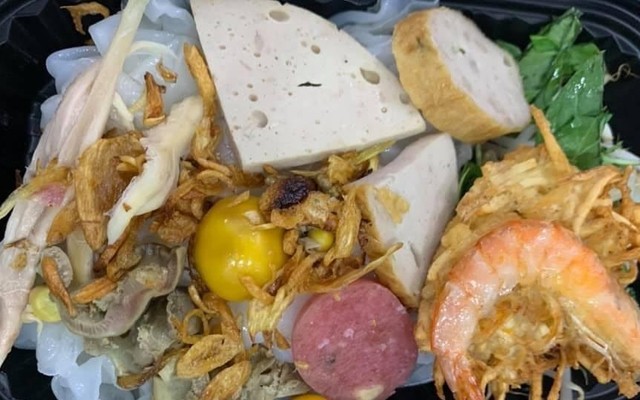 Bánh Ướt Lòng Gà Tú Anh - Bình Phú