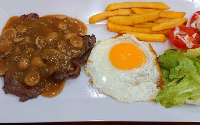 Bò Bít Tết - Steak House