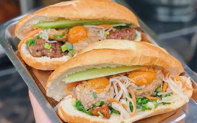 Chít Chít - Bánh Mì & Xôi Mặn