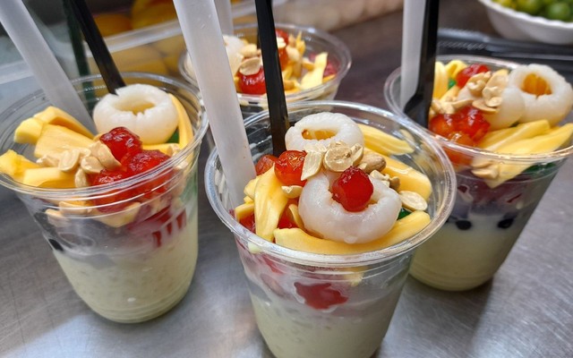 Quán Góc Phố - Chè & Trà Sữa - Phan Đình Phùng