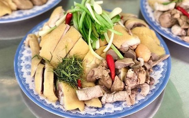 Gà Tre Kim Tuyết - Quang Trung