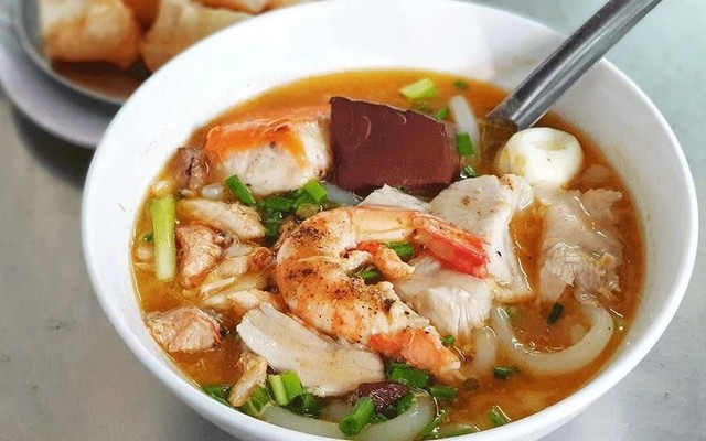 Minh Khai - Bánh Canh Cua & Cơm Tấm