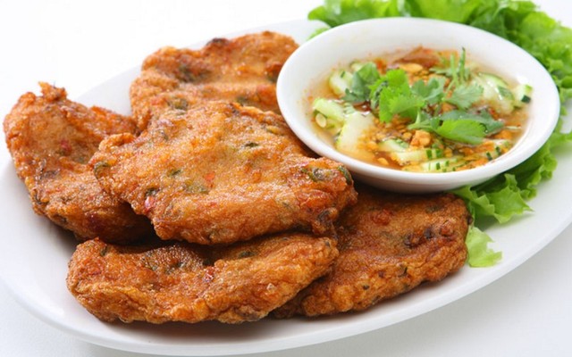 Cơm Bình Dân - Út