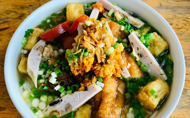 Bún Cá & Bún Riêu - Đại Học Văn Hóa