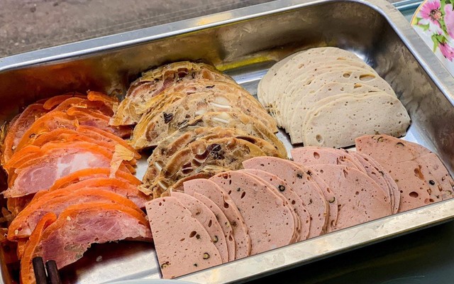 Bánh Mì Chả Bò Đà Nẵng Duy Lộc - Ngô Đến