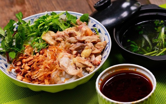 Phở Gà & Bún Gà - Tiệm Ăn 108