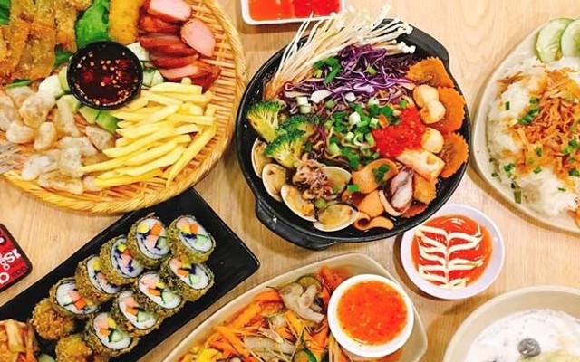 Cơm Gà Xối Mỡ - Thất Khê