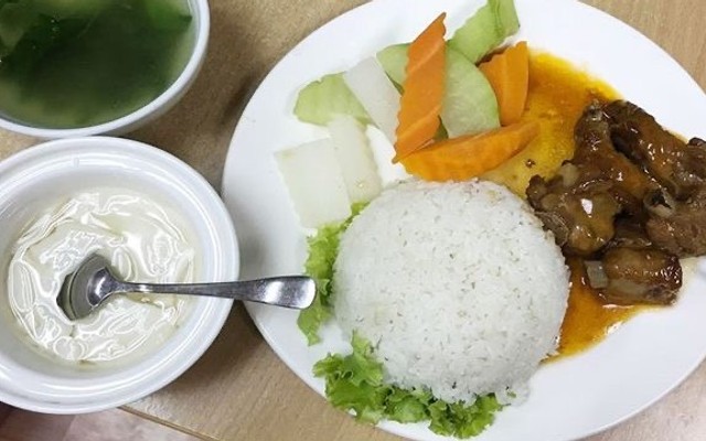 Gia Long - Cơm & Bún - Chợ Ga