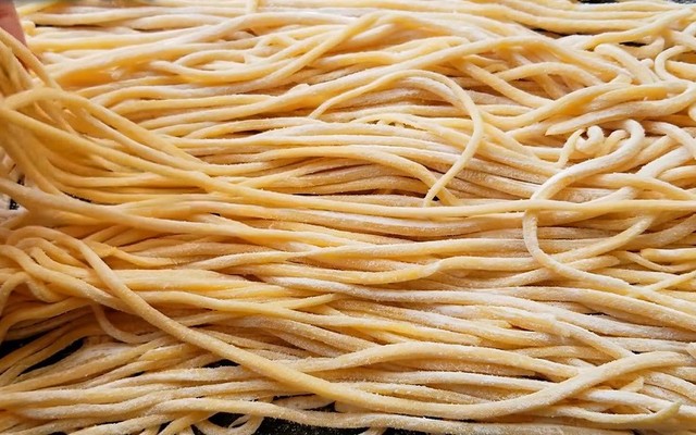 Ăn Vặt Anh Mập - Sủi Cảo & Mì Trộn Đóng Hộp - Mã Lò