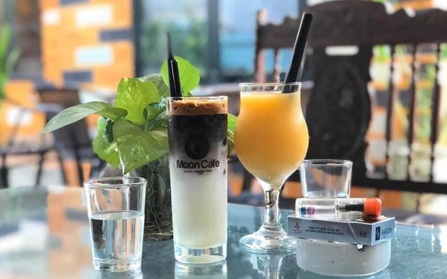 Cafe Moon - 11 Hoàng Văn Thụ